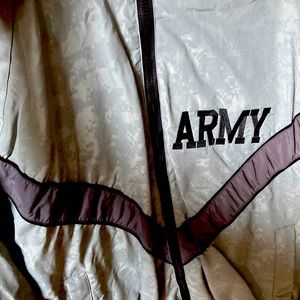 Clean one of one go arm jacket